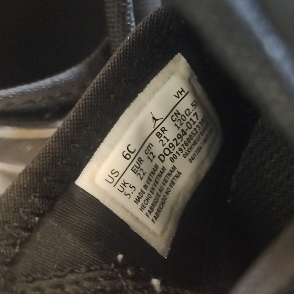 Jordan Toddler 23/7 PS 'Black Metallic Gold' US 6C - Picture 10 of 11